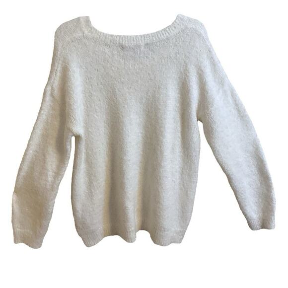 Holiday Traditions White Reindeer Themed Christmas Size L Pullover Sweater - Picture 8 of 9